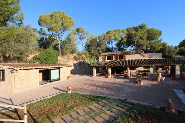 4 soveværelse Finca/Landehus til salg i Calvià med swimmingpool - € 1.995.000 (Ref: 9733918)