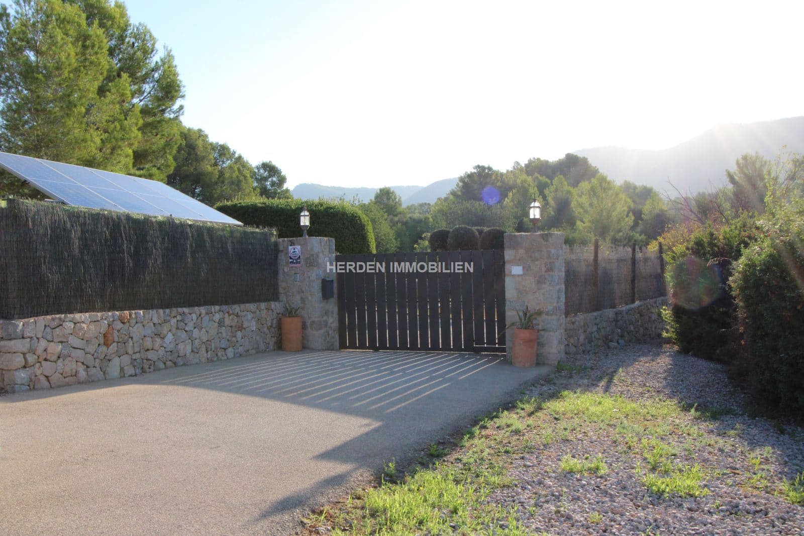 4 soveværelse Finca/Landehus til salg i Calvia med swimmingpool - € 1.995.000 (Ref: 9733918)