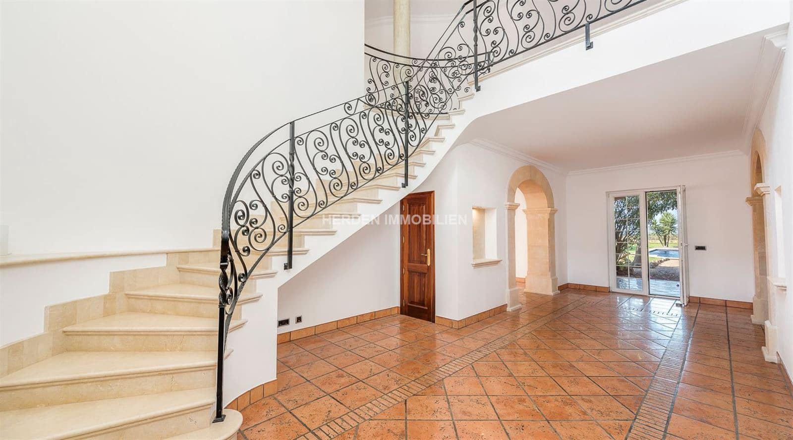 8 bedroom Finca/Country House for sale in Santa Margalida with pool - € 4,600,000 (Ref: 9733920)