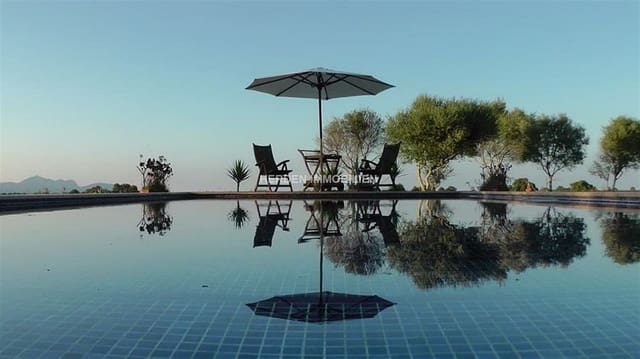 8 sypialnia Finka/Dom wiejski na sprzedaż w Santa Margalida z basenem - 4 600 000 € (Ref: 9733920)