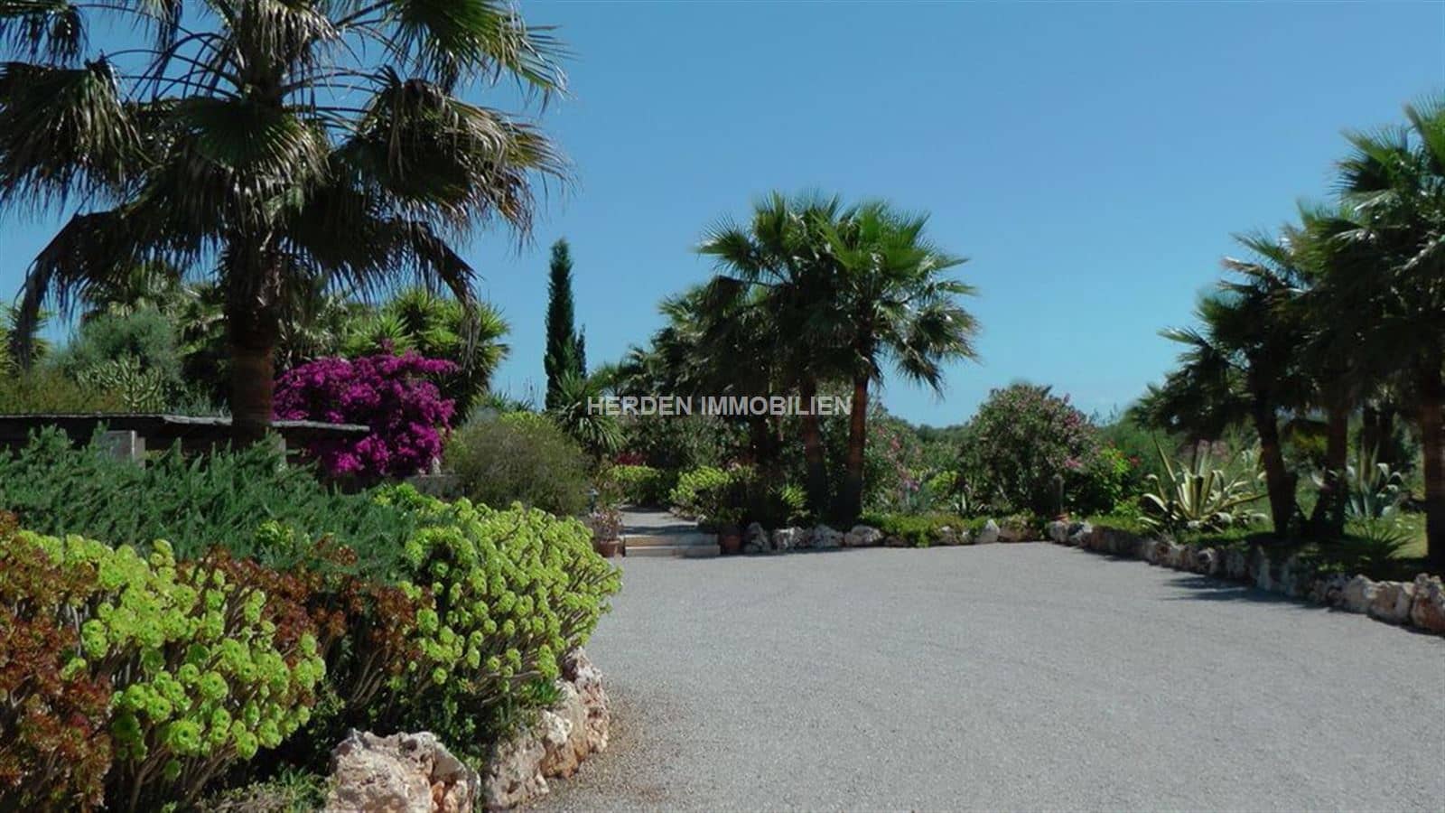 8 bedroom Finca/Country House for sale in Santa Margalida with pool - € 4,600,000 (Ref: 9733920)