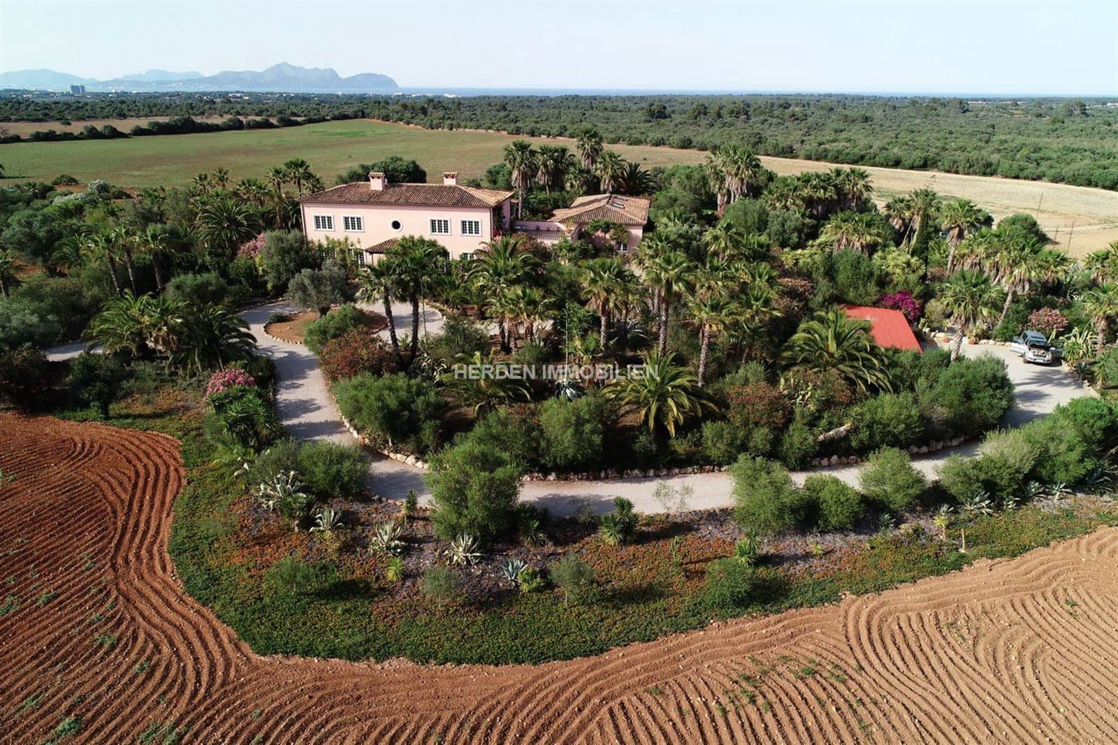 8 bedroom Finca/Country House for sale in Santa Margalida with pool - € 4,600,000 (Ref: 9733920)