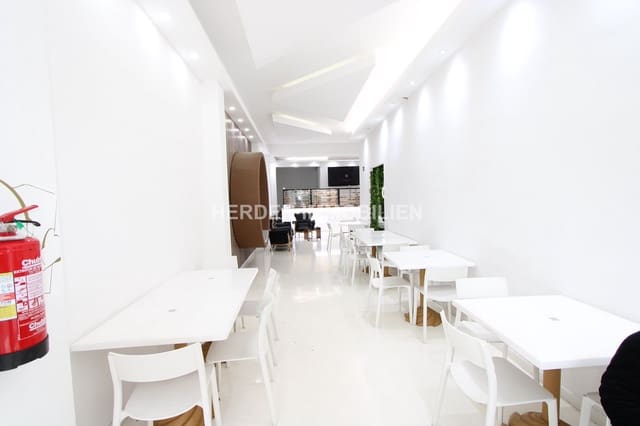 Kaupallinen vuokrattavana paikassa Palma de Mallorca - 2 550 € (Ref: 9734018)