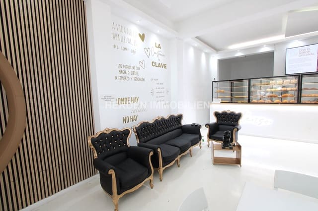 Kaupallinen vuokrattavana paikassa Palma de Mallorca - 2 550 € (Ref: 9734018)