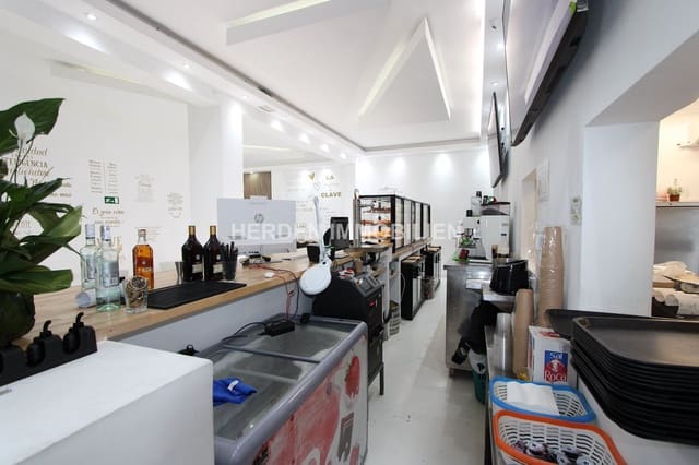 Kaupallinen vuokrattavana paikassa Palma de Mallorca - 2 550 € (Ref: 9734018)