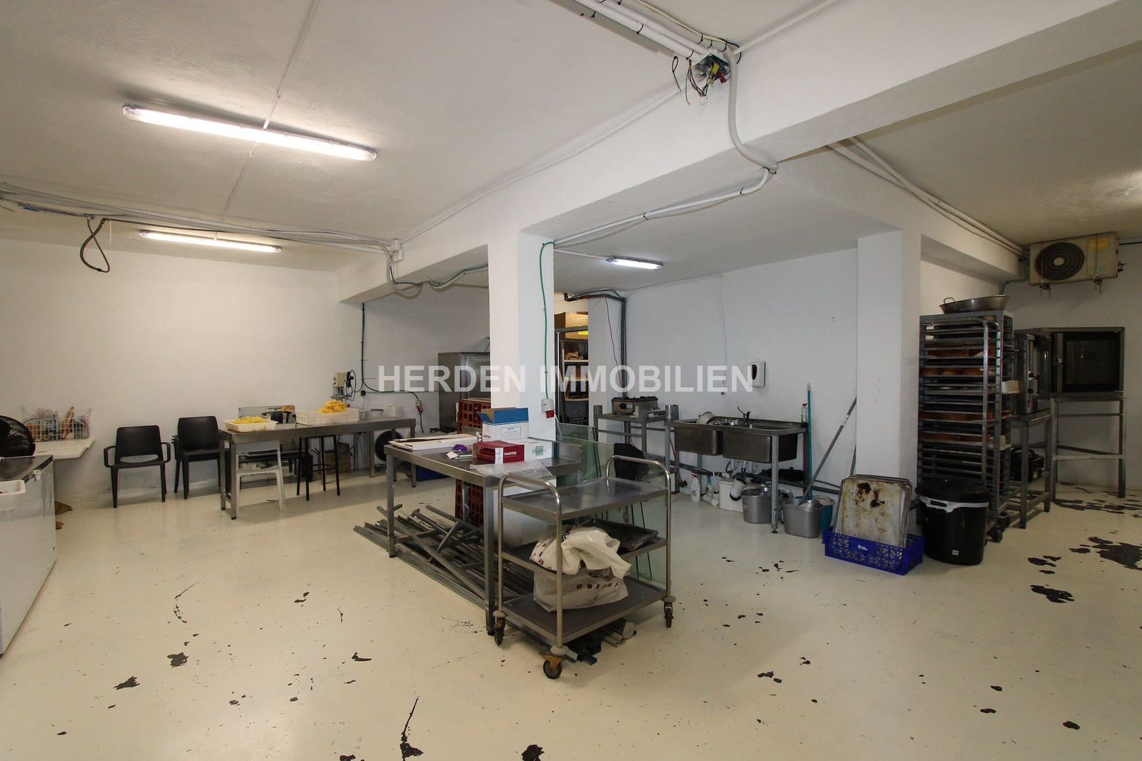 Kaupallinen vuokrattavana paikassa Palma de Mallorca - 2 550 € (Ref: 9734018)