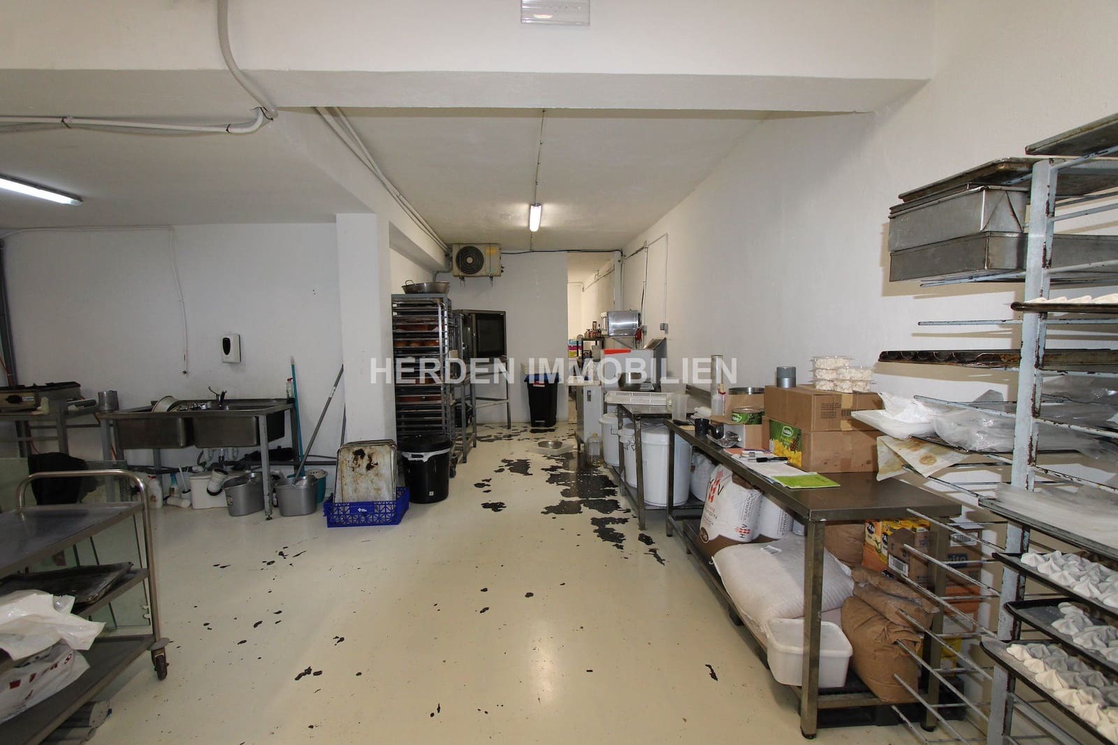 Kaupallinen vuokrattavana paikassa Palma de Mallorca - 2 550 € (Ref: 9734018)