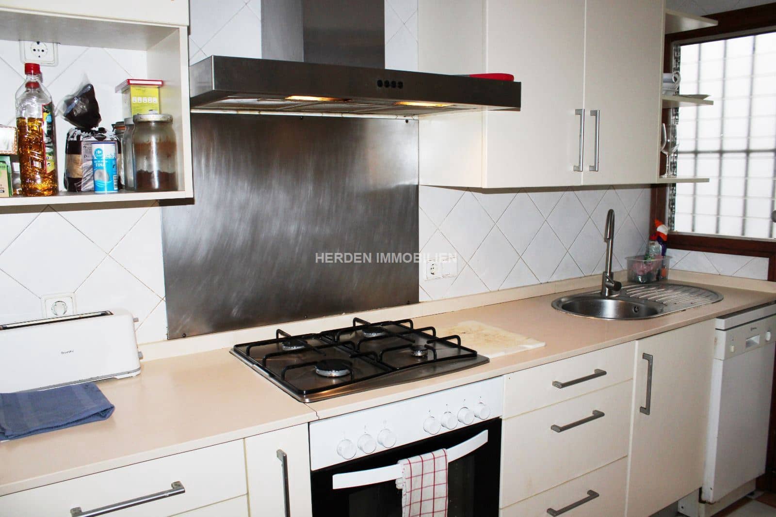 2 bedroom Apartment for sale in Palma de Mallorca with pool - € 439,000 (Ref: 9734020)