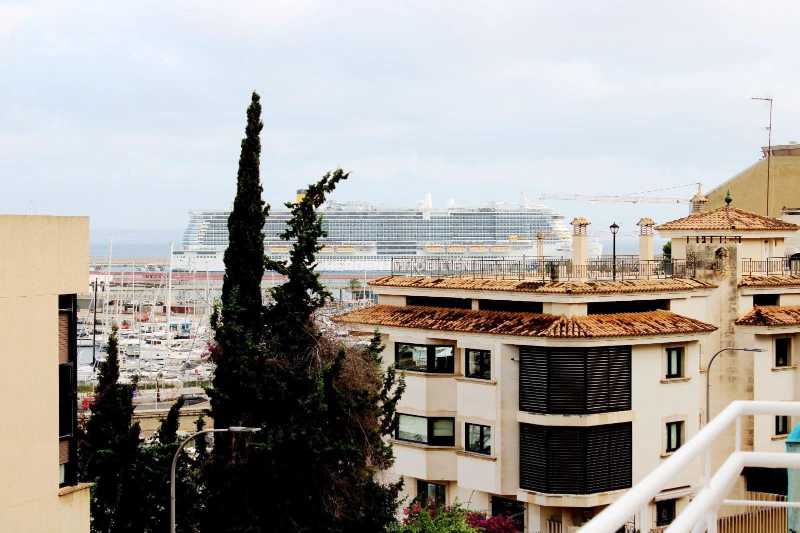 2 bedroom Apartment for sale in Palma de Mallorca with pool - € 439,000 (Ref: 9734020)