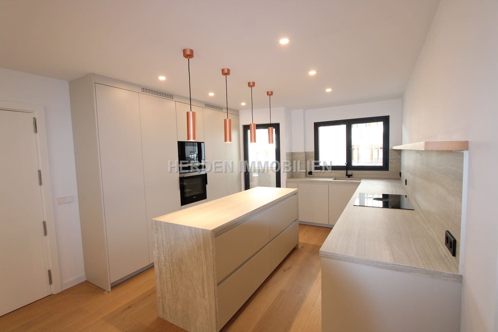 3 soveværelse Lejlighed til salg i Palma de Mallorca - € 1.595.000 (Ref: 9734023)