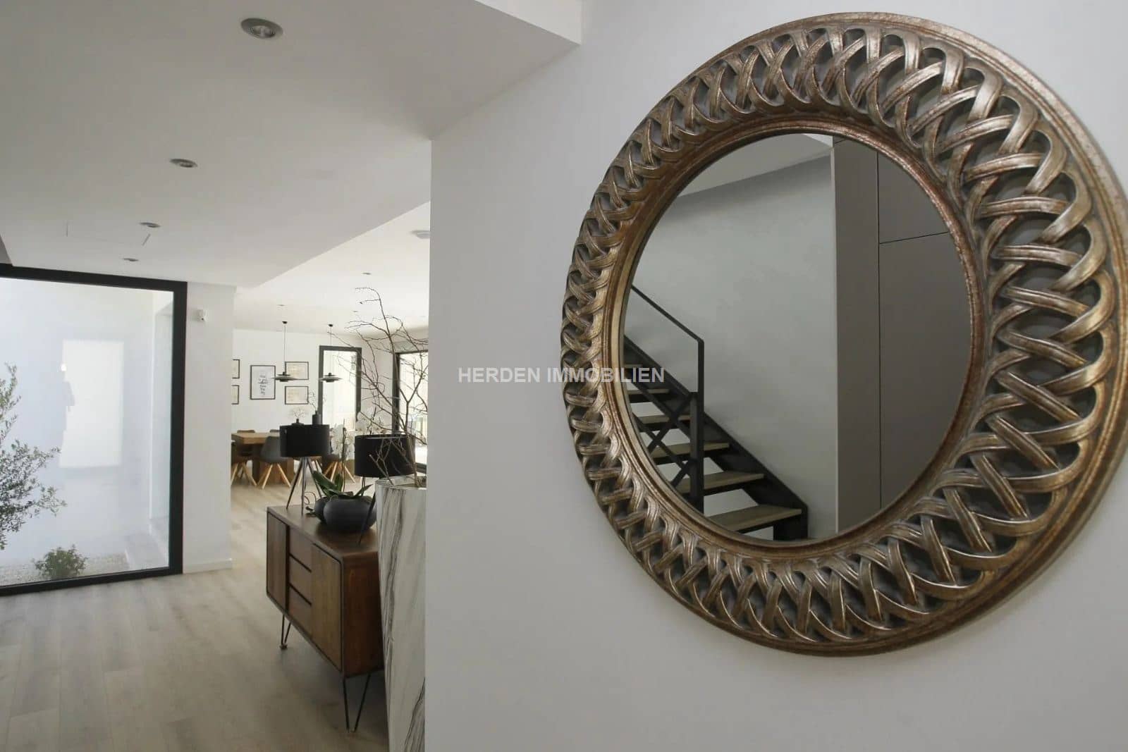 6 bedroom Villa for rent in Calvia with pool - € 10,000 (Ref: 9734029)