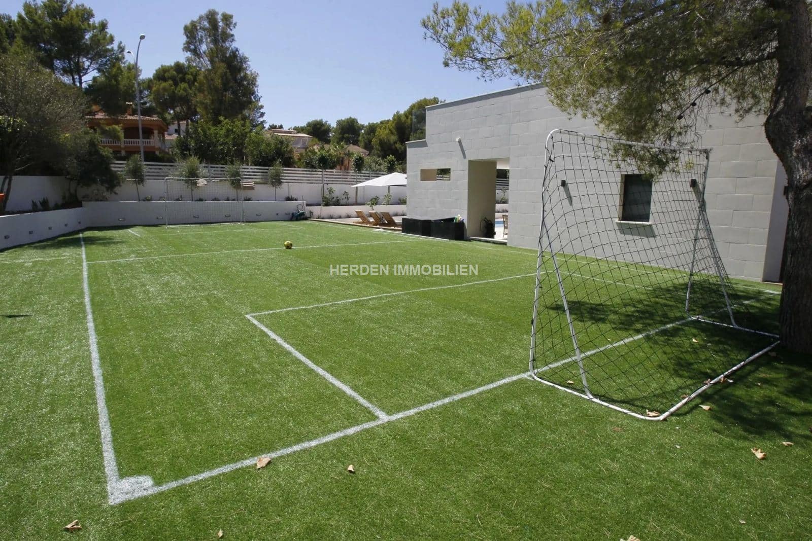 6 bedroom Villa for rent in Calvia with pool - € 10,000 (Ref: 9734029)