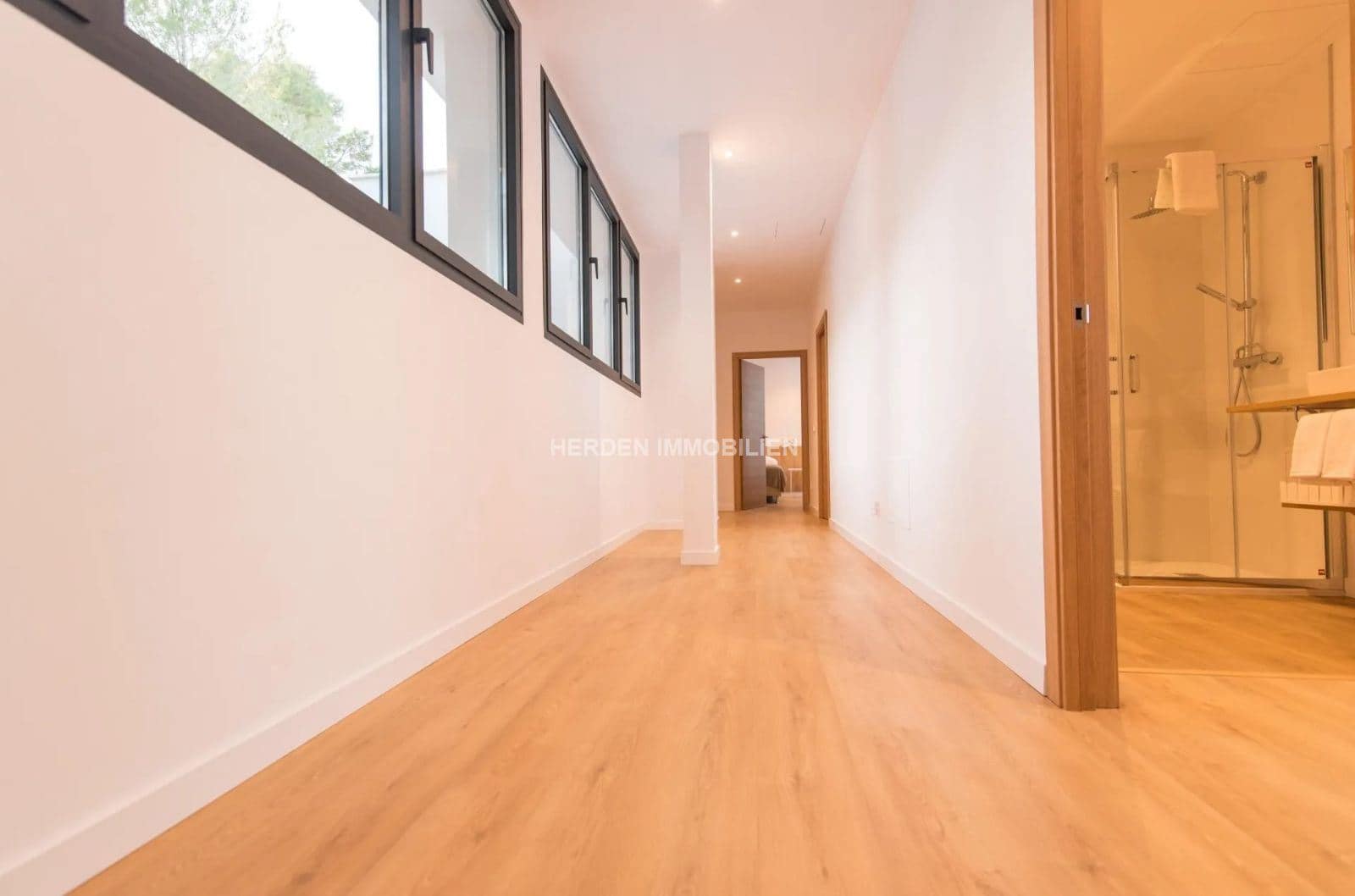 6 bedroom Villa for rent in Calvia with pool - € 10,000 (Ref: 9734030)