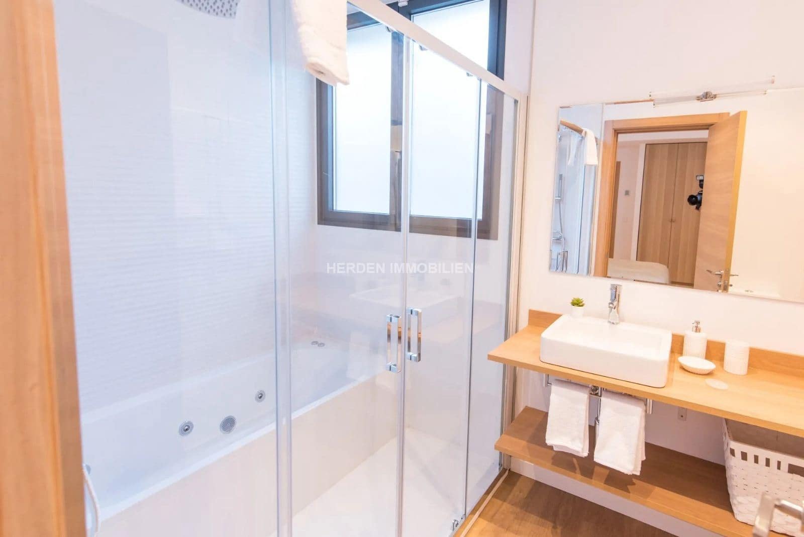 6 bedroom Villa for rent in Calvia with pool - € 10,000 (Ref: 9734030)