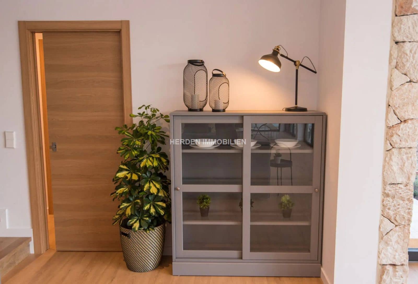 6 bedroom Villa for rent in Calvia with pool - € 10,000 (Ref: 9734030)