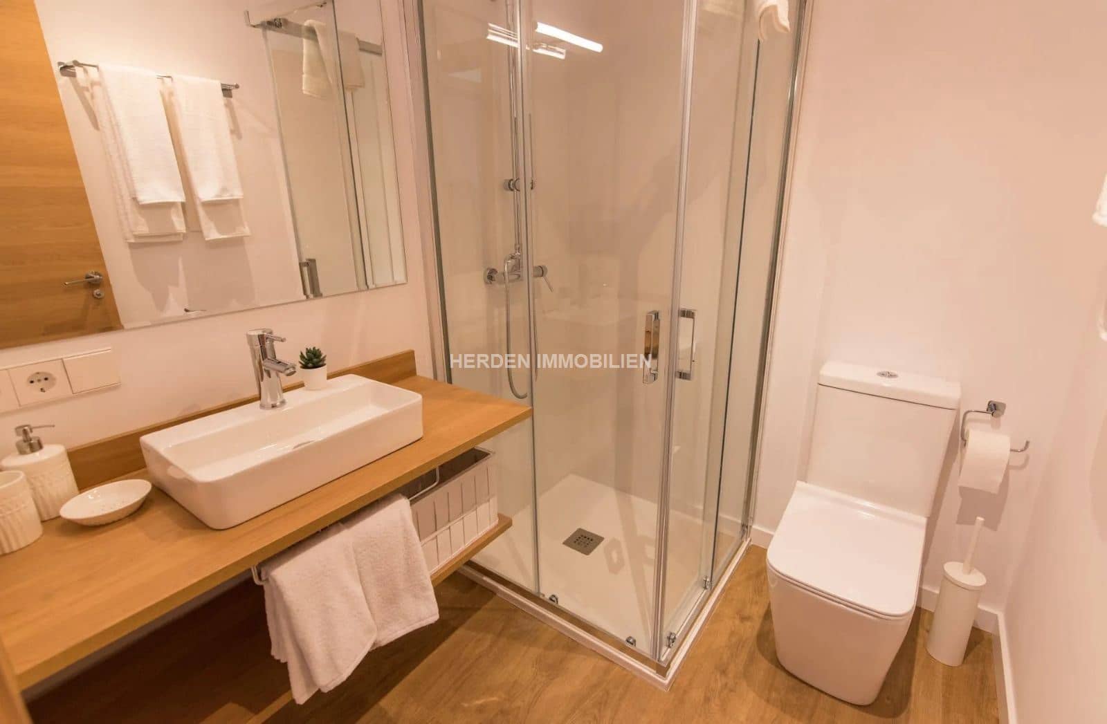 6 bedroom Villa for rent in Calvia with pool - € 10,000 (Ref: 9734030)