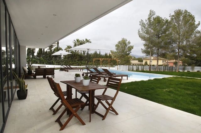 6 bedroom Villa for rent in Calvià with pool - € 10,000 (Ref: 9734030)