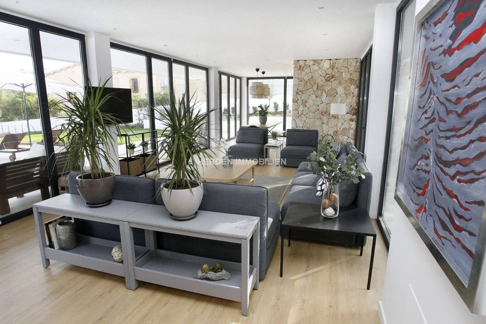 6 bedroom Villa for rent in Calvia with pool - € 10,000 (Ref: 9734030)