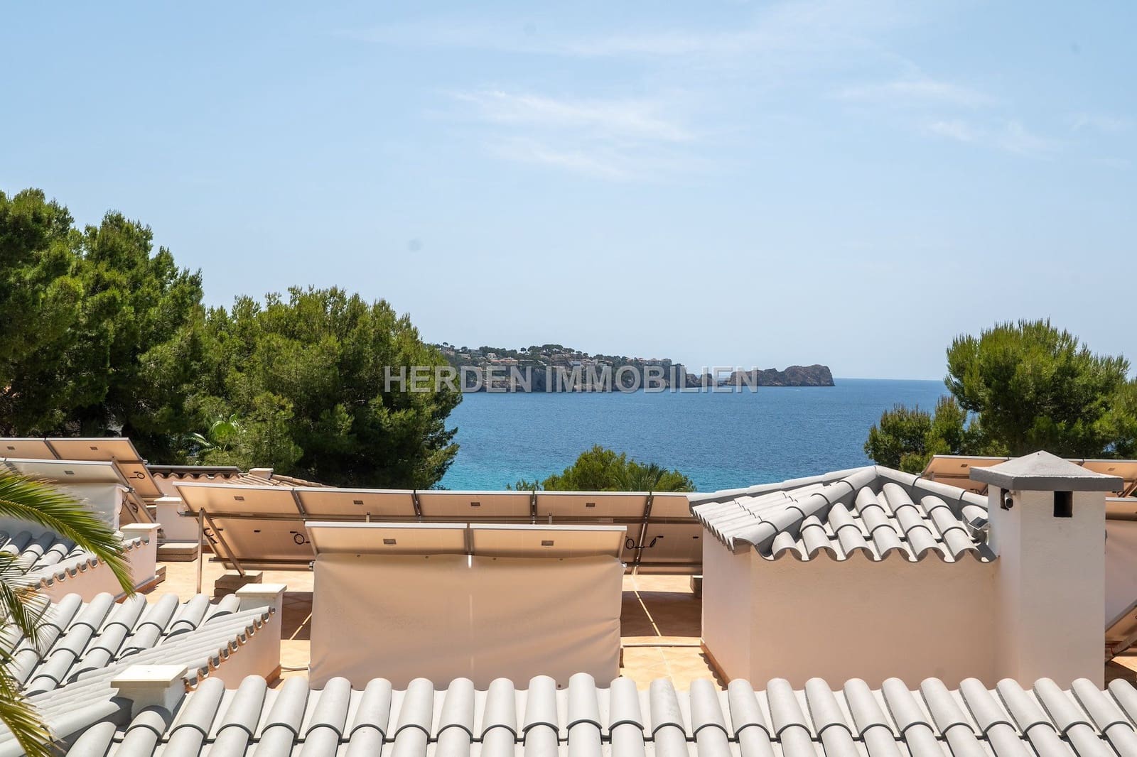 Chalet de 7 habitaciones en Calvià en venta con piscina - 6.950.000 € (Ref: 9734031)