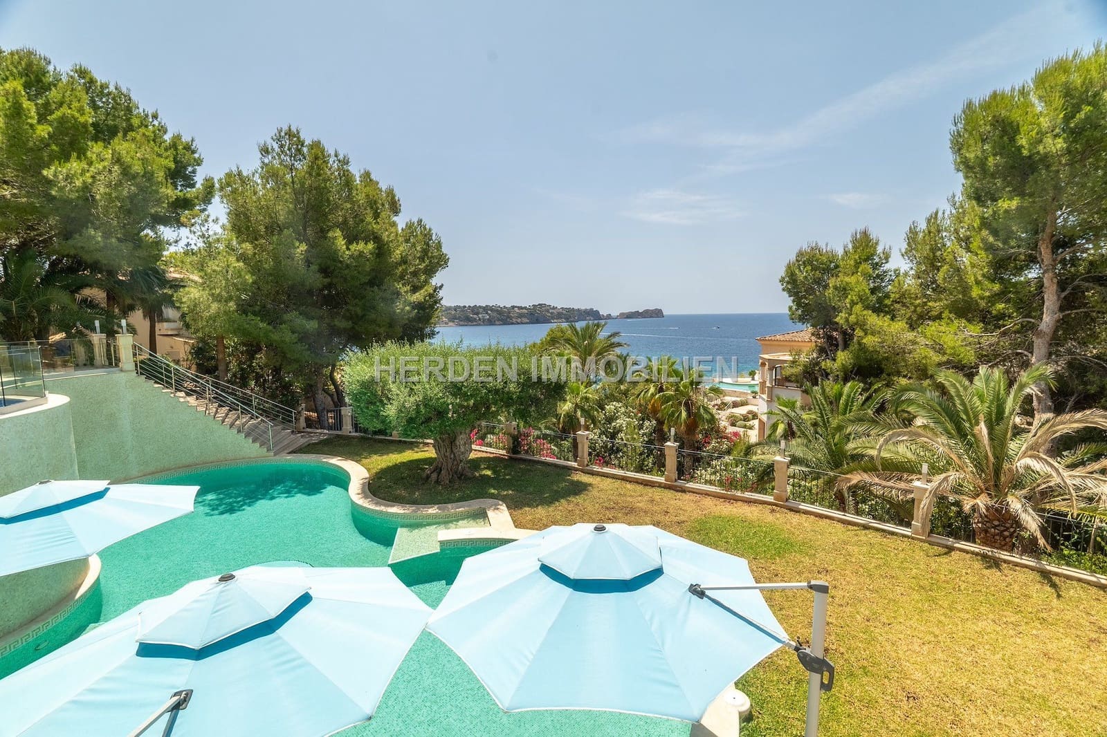 Chalet de 7 habitaciones en Calvià en venta con piscina - 6.950.000 € (Ref: 9734031)