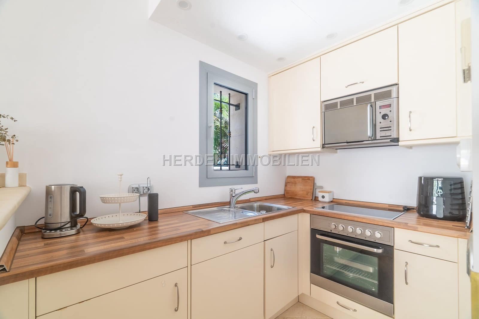 Chalet de 7 habitaciones en Calvià en venta con piscina - 6.950.000 € (Ref: 9734031)