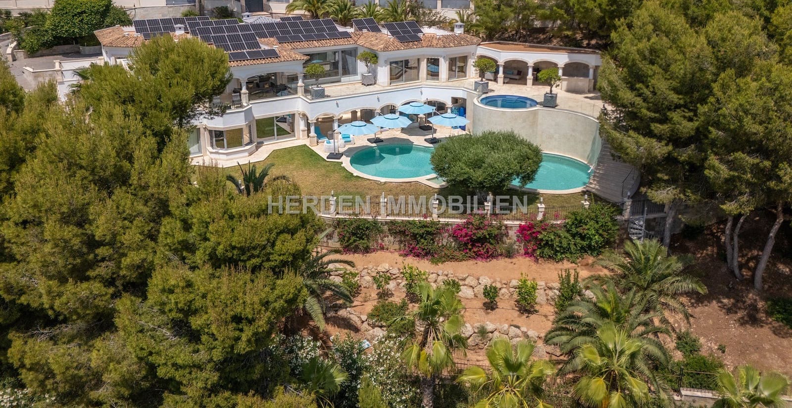 Chalet de 7 habitaciones en Calvià en venta con piscina - 6.950.000 € (Ref: 9734031)