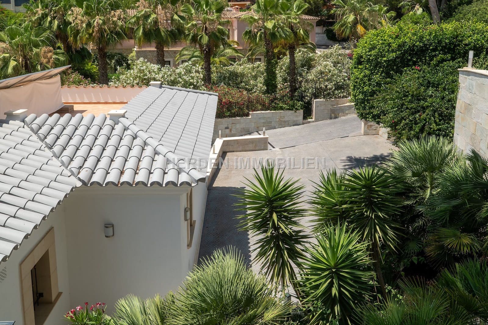 Chalet de 7 habitaciones en Calvià en venta con piscina - 6.950.000 € (Ref: 9734031)