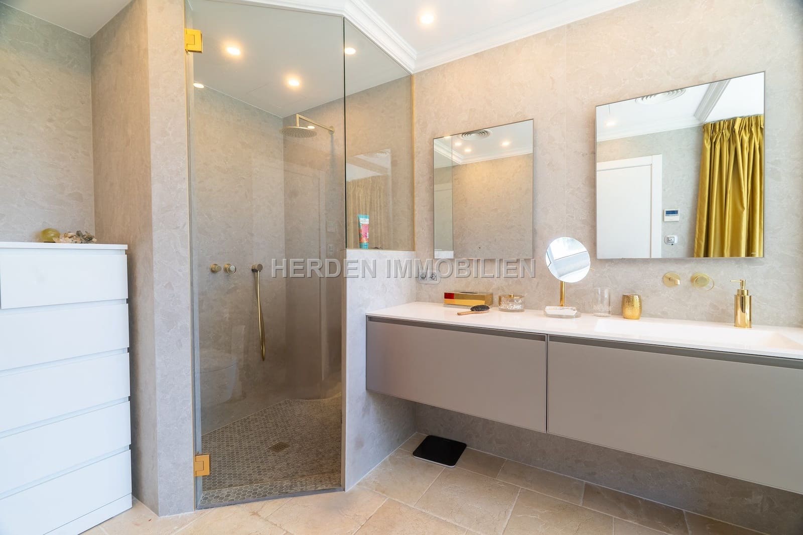 Chalet de 7 habitaciones en Calvià en venta con piscina - 6.950.000 € (Ref: 9734031)