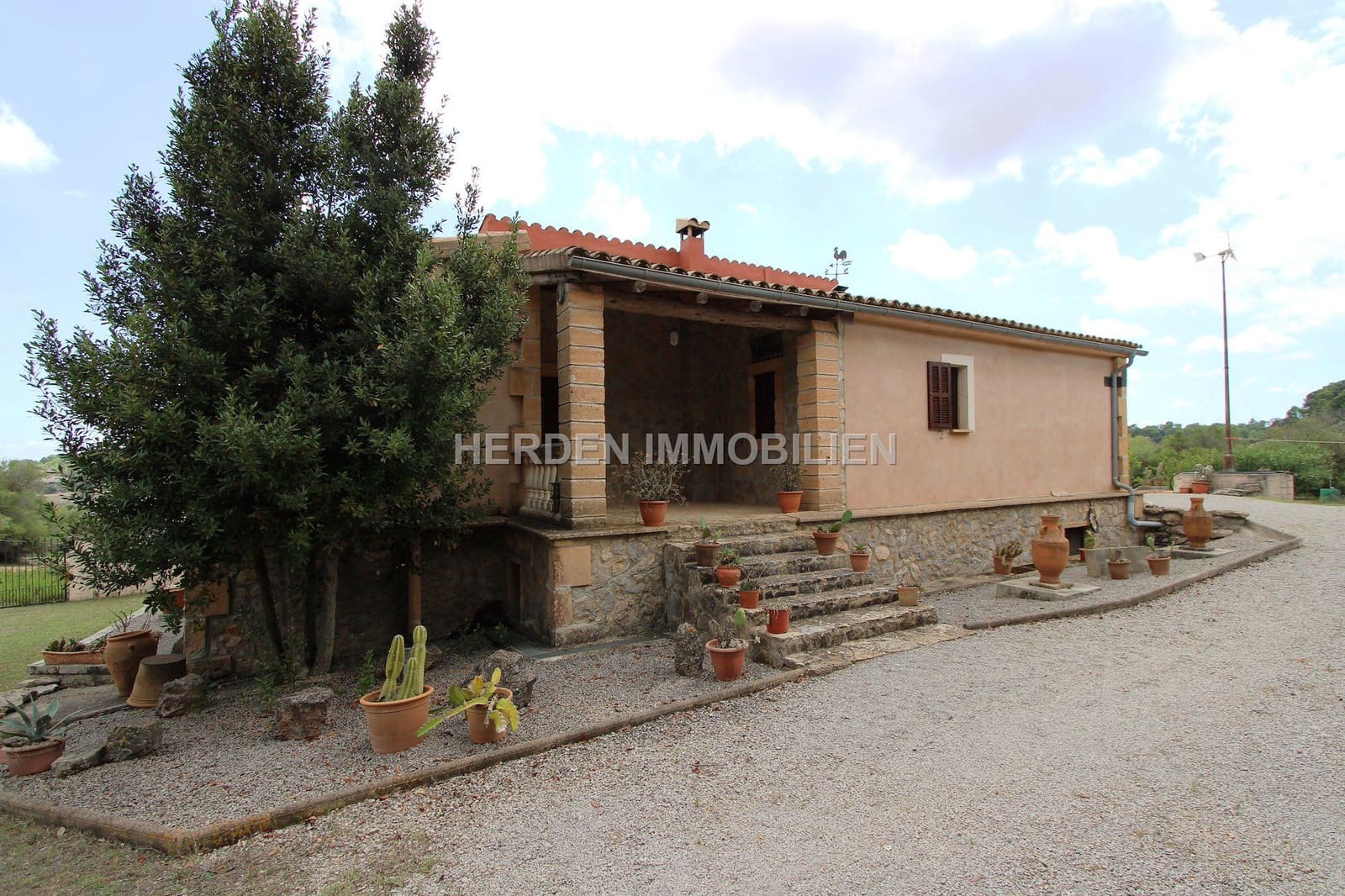 2 bedroom Finca/Country House for sale in Sant Llorenc des Cardassar - € 750,000 (Ref: 9734032)