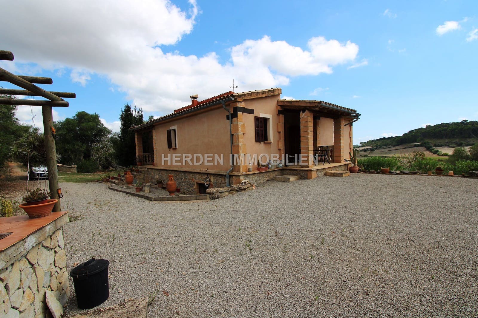 2 bedroom Finca/Country House for sale in Sant Llorenc des Cardassar - € 750,000 (Ref: 9734032)