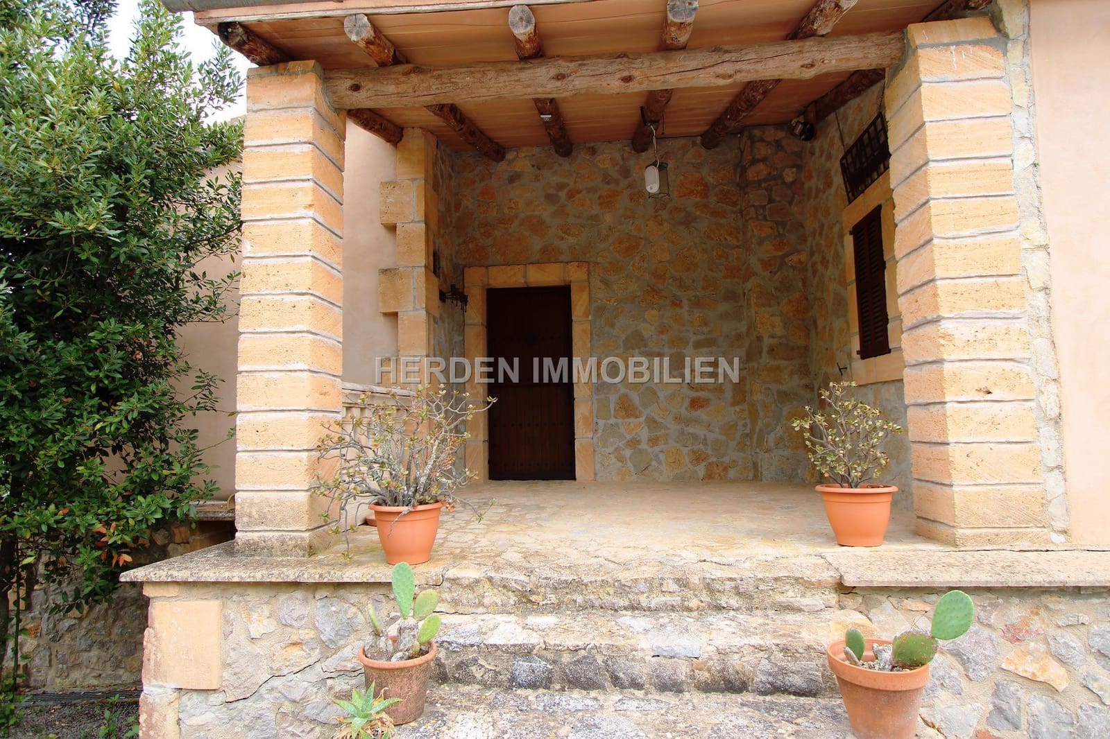 2 bedroom Finca/Country House for sale in Sant Llorenc des Cardassar - € 750,000 (Ref: 9734032)