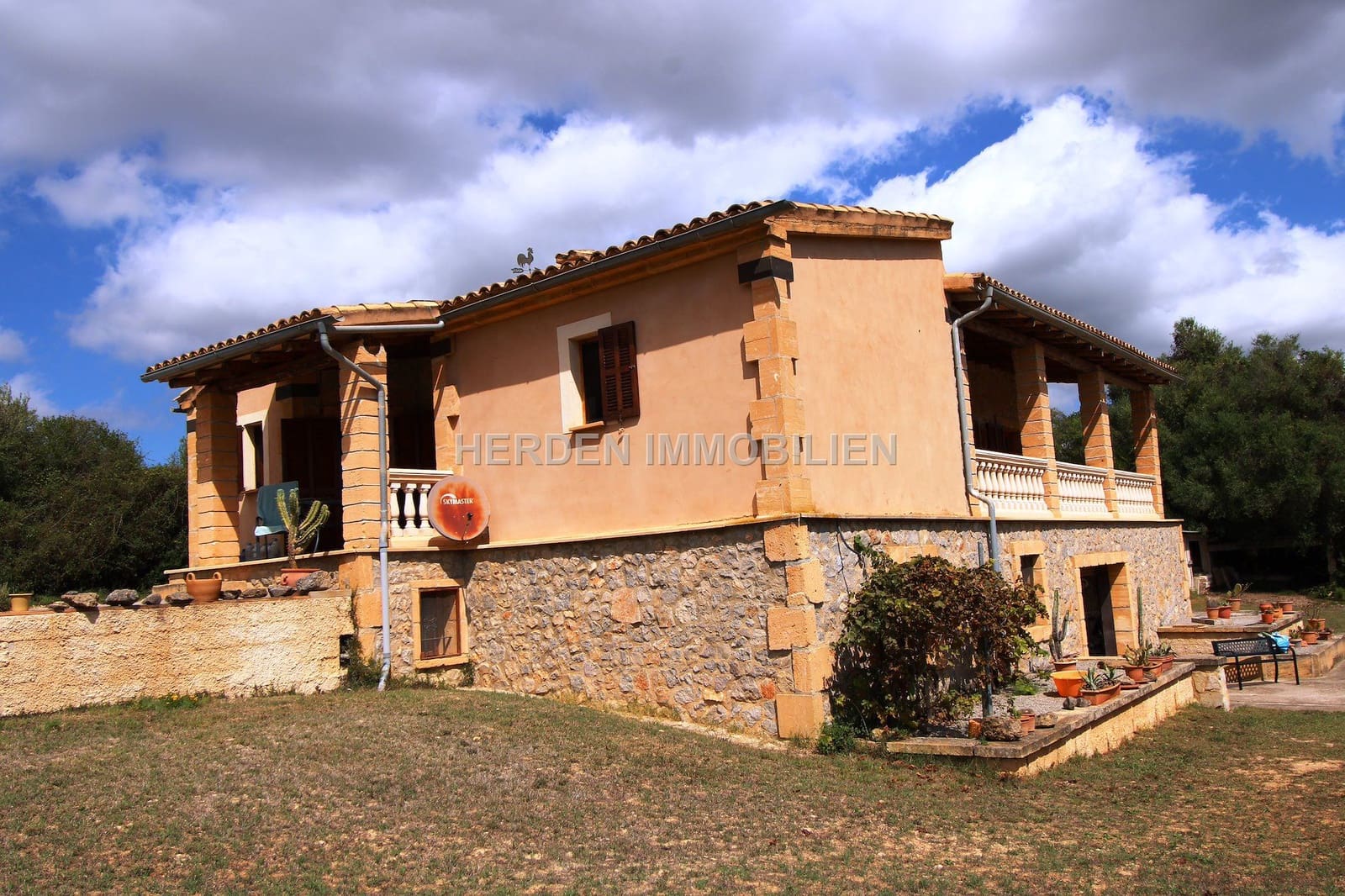 2 bedroom Finca/Country House for sale in Sant Llorenc des Cardassar - € 750,000 (Ref: 9734032)