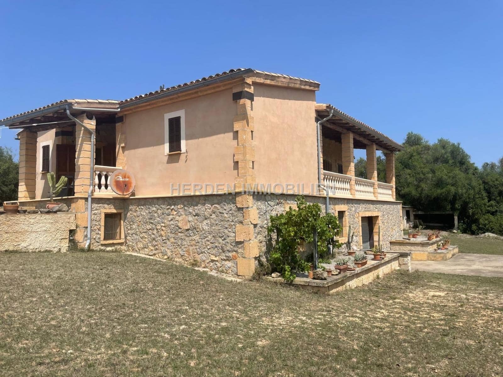 2 bedroom Finca/Country House for sale in Sant Llorenc des Cardassar - € 750,000 (Ref: 9734032)