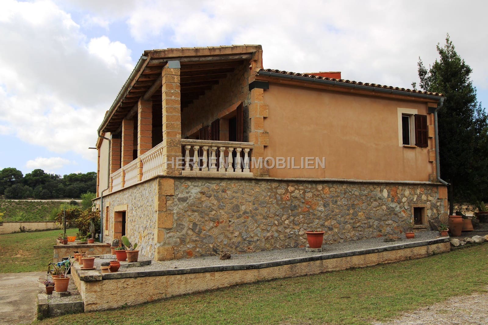 2 bedroom Finca/Country House for sale in Sant Llorenc des Cardassar - € 750,000 (Ref: 9734032)