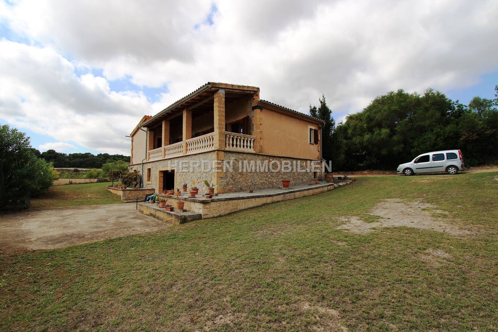 2 bedroom Finca/Country House for sale in Sant Llorenc des Cardassar - € 750,000 (Ref: 9734032)