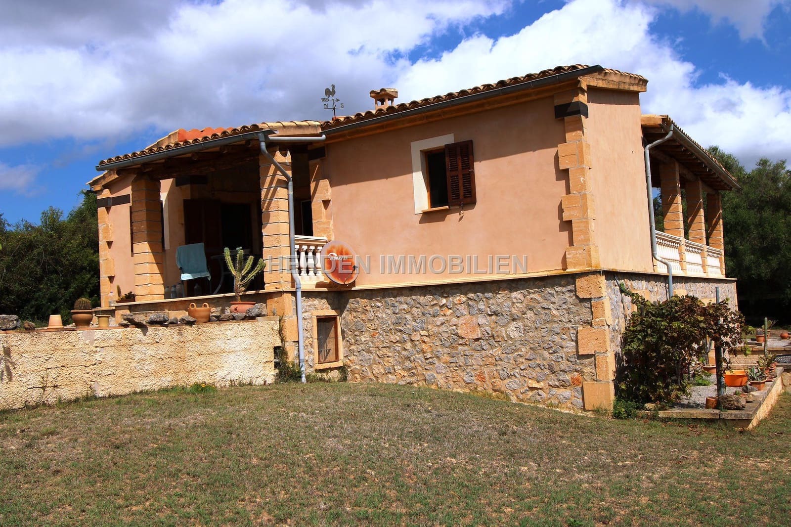 2 bedroom Finca/Country House for sale in Sant Llorenc des Cardassar - € 750,000 (Ref: 9734032)