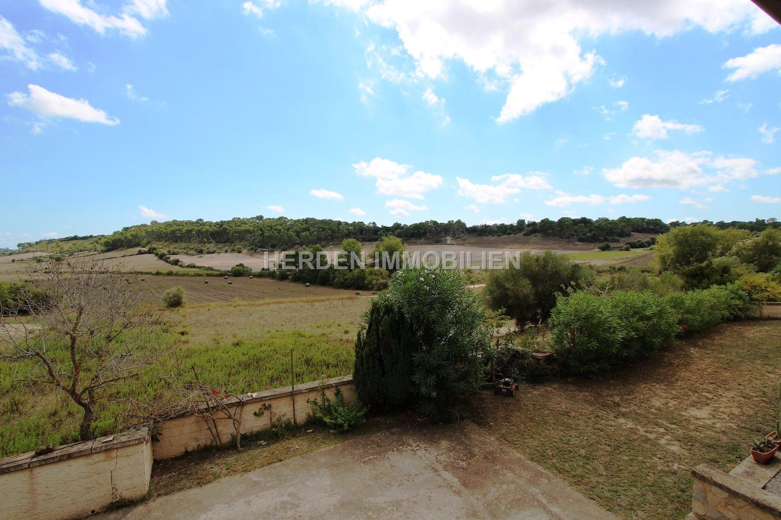2 bedroom Finca/Country House for sale in Sant Llorenc des Cardassar - € 750,000 (Ref: 9734032)