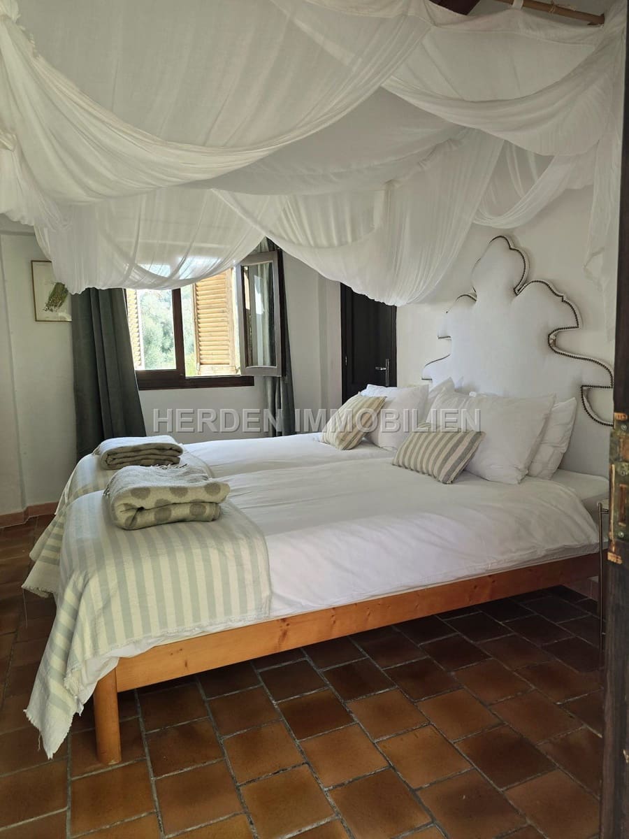 12 quarto Quinta/Casa Rural para venda em Montuiri com piscina - 2 450 000 € (Ref: 9734038)