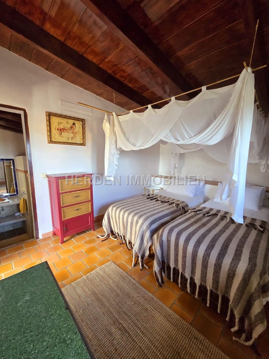 12 quarto Quinta/Casa Rural para venda em Montuiri com piscina - 2 450 000 € (Ref: 9734038)