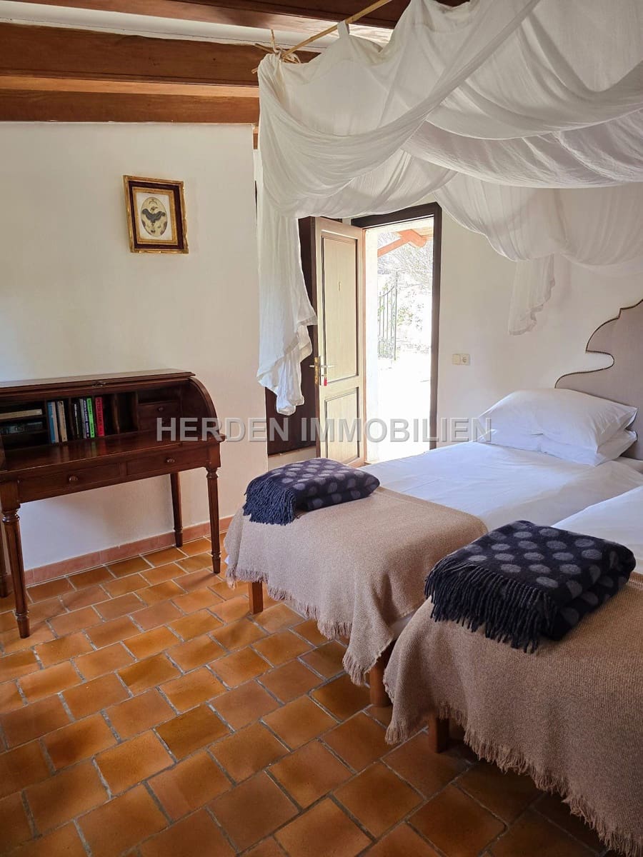 12 quarto Quinta/Casa Rural para venda em Montuiri com piscina - 2 450 000 € (Ref: 9734038)