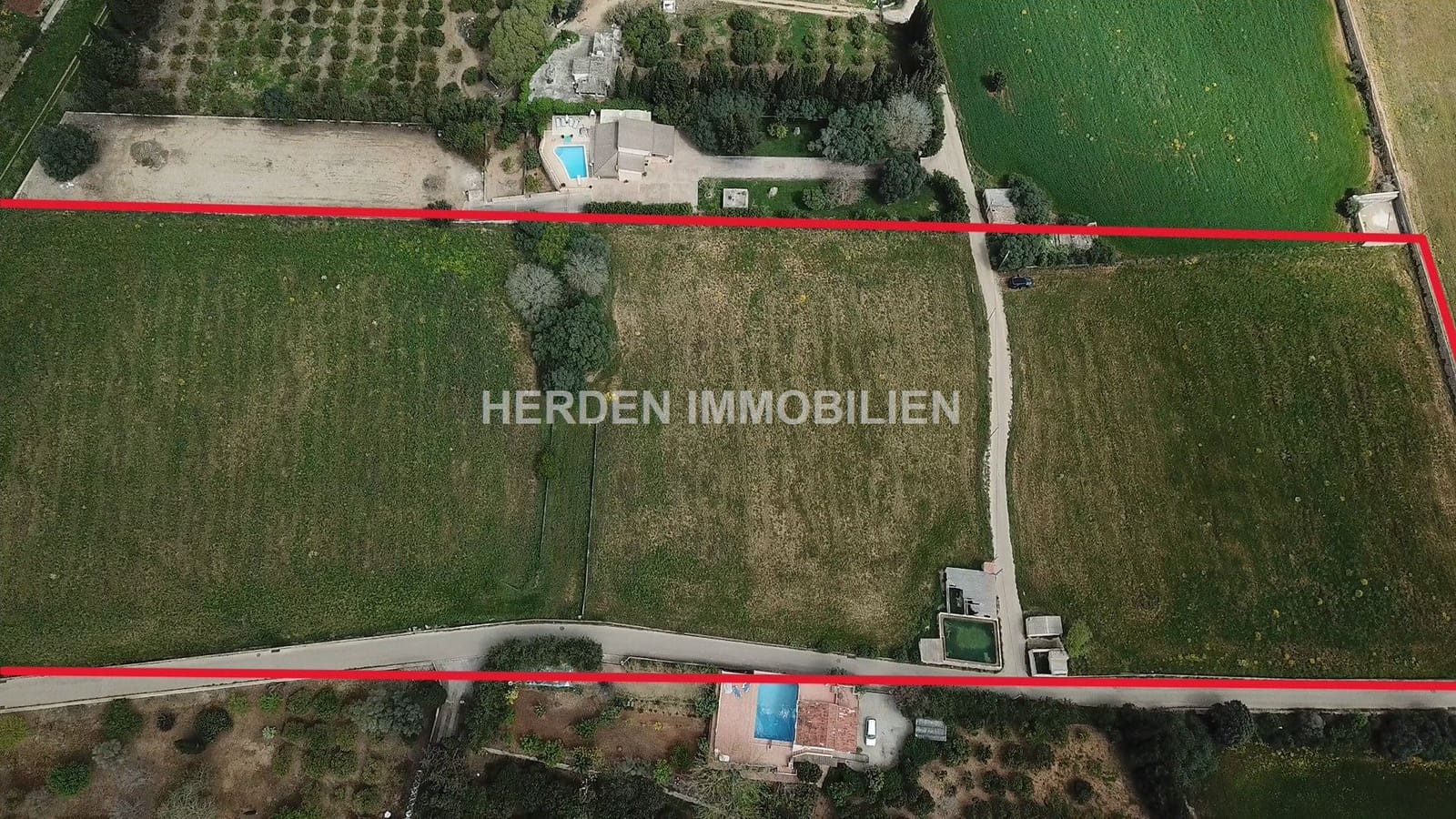 Finca/Country House for sale in Muro - € 300,000 (Ref: 9734043)