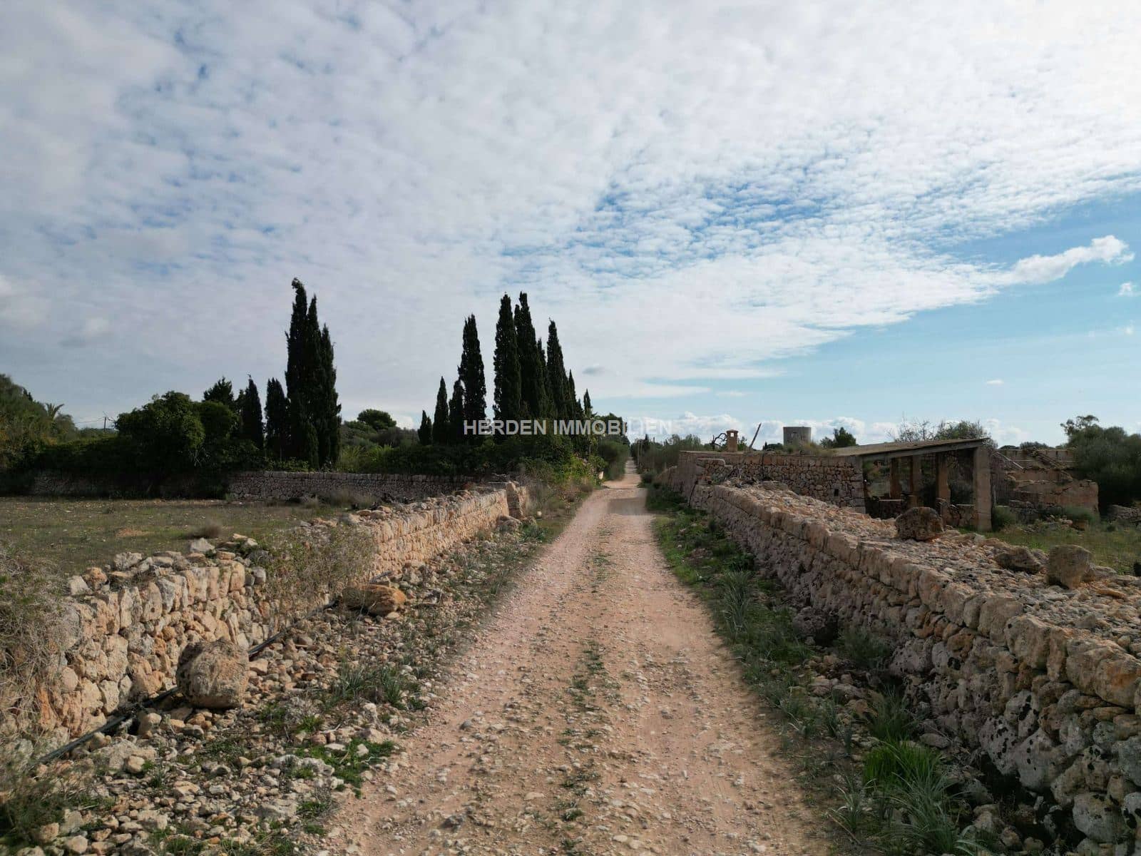 Building Plot for sale in Llucmajor - € 650,000 (Ref: 9734044)