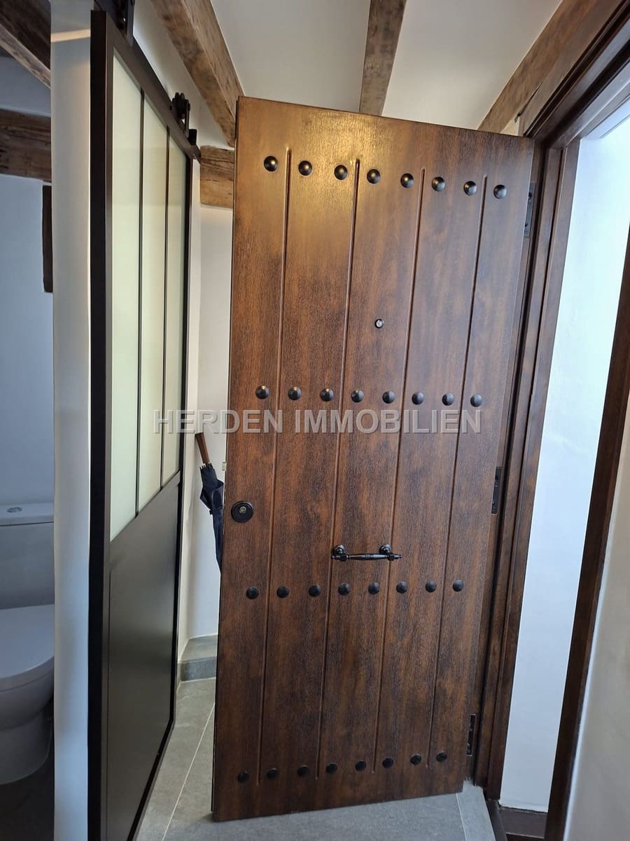 1 bedroom Studio for sale in Palma de Mallorca - € 365,000 (Ref: 9930010)