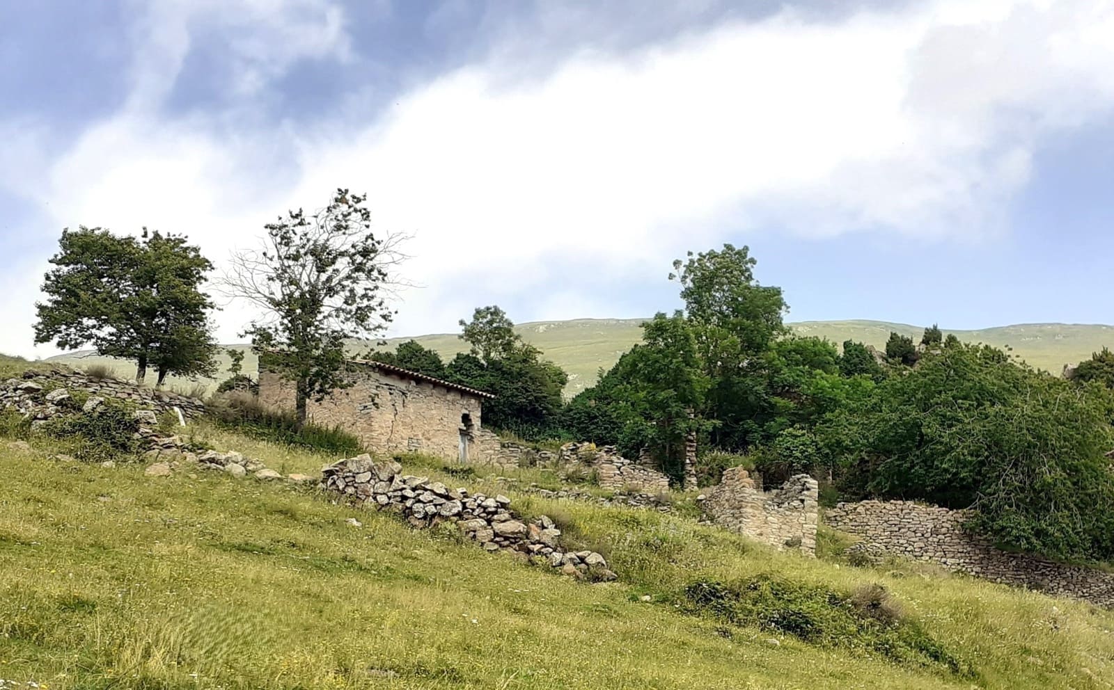 Bauplatz zu verkaufen in Ogassa - 295.000 € (Ref: 9583444)