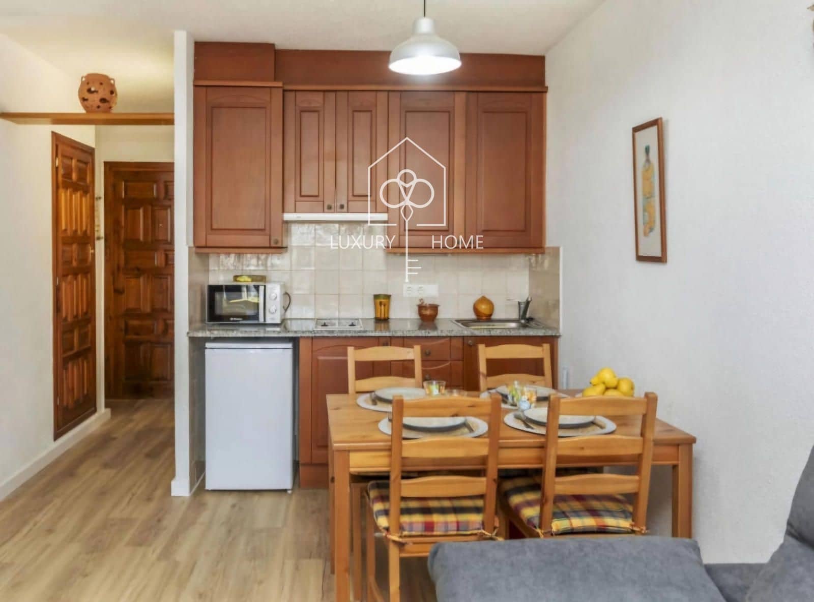 Mieszkanie na sprzedaż w L'Escala z basenem - 149 950 € (Ref: 10153997)