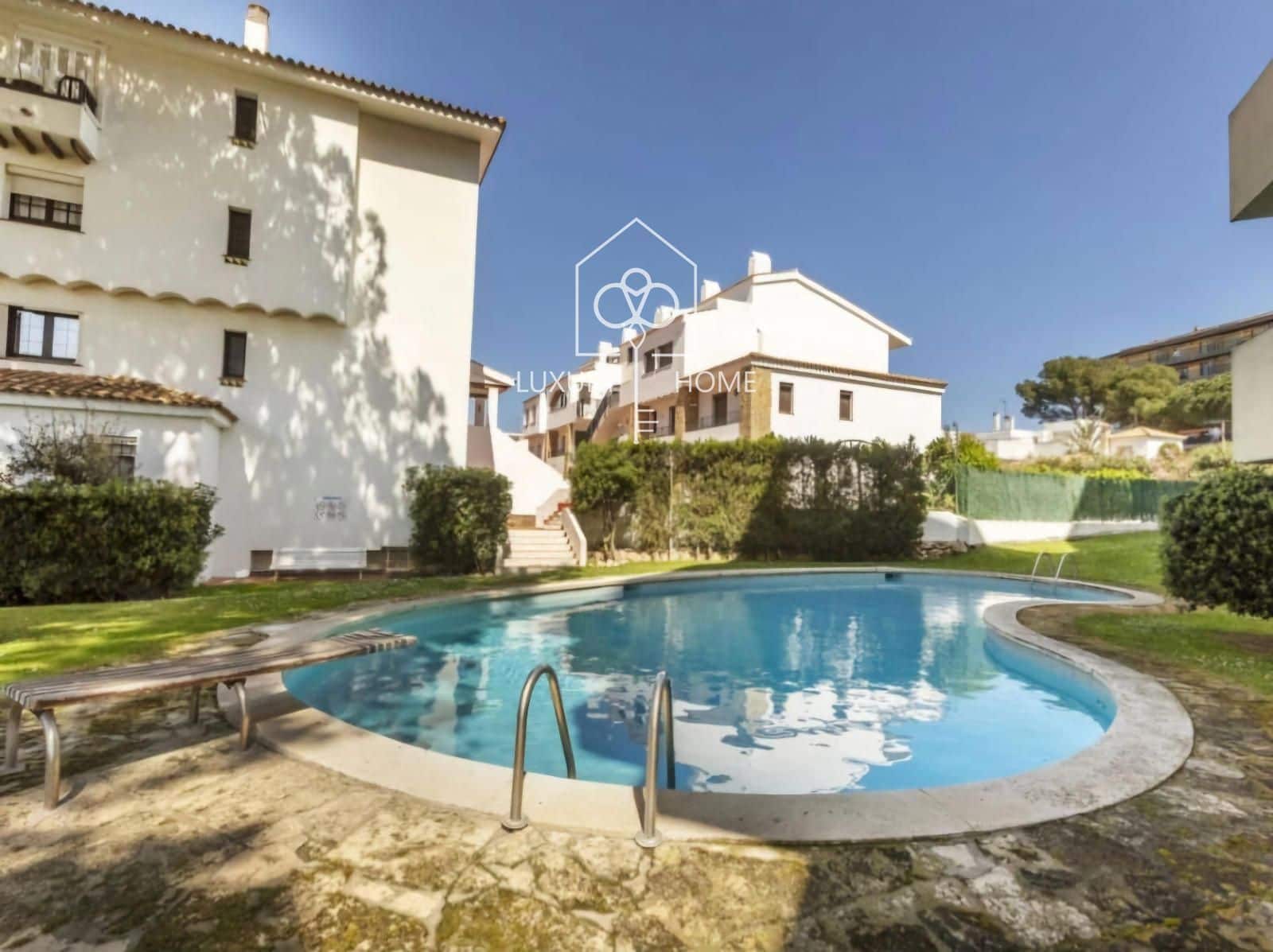Mieszkanie na sprzedaż w L'Escala z basenem - 149 950 € (Ref: 10153997)