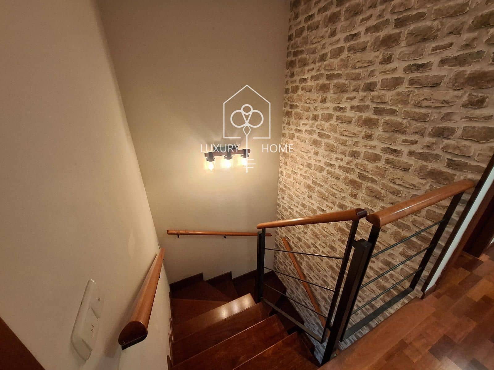 Appartement de 4 chambres à louer à Castelldefels avec piscine garage - 3 000 € (Ref: 10158364)
