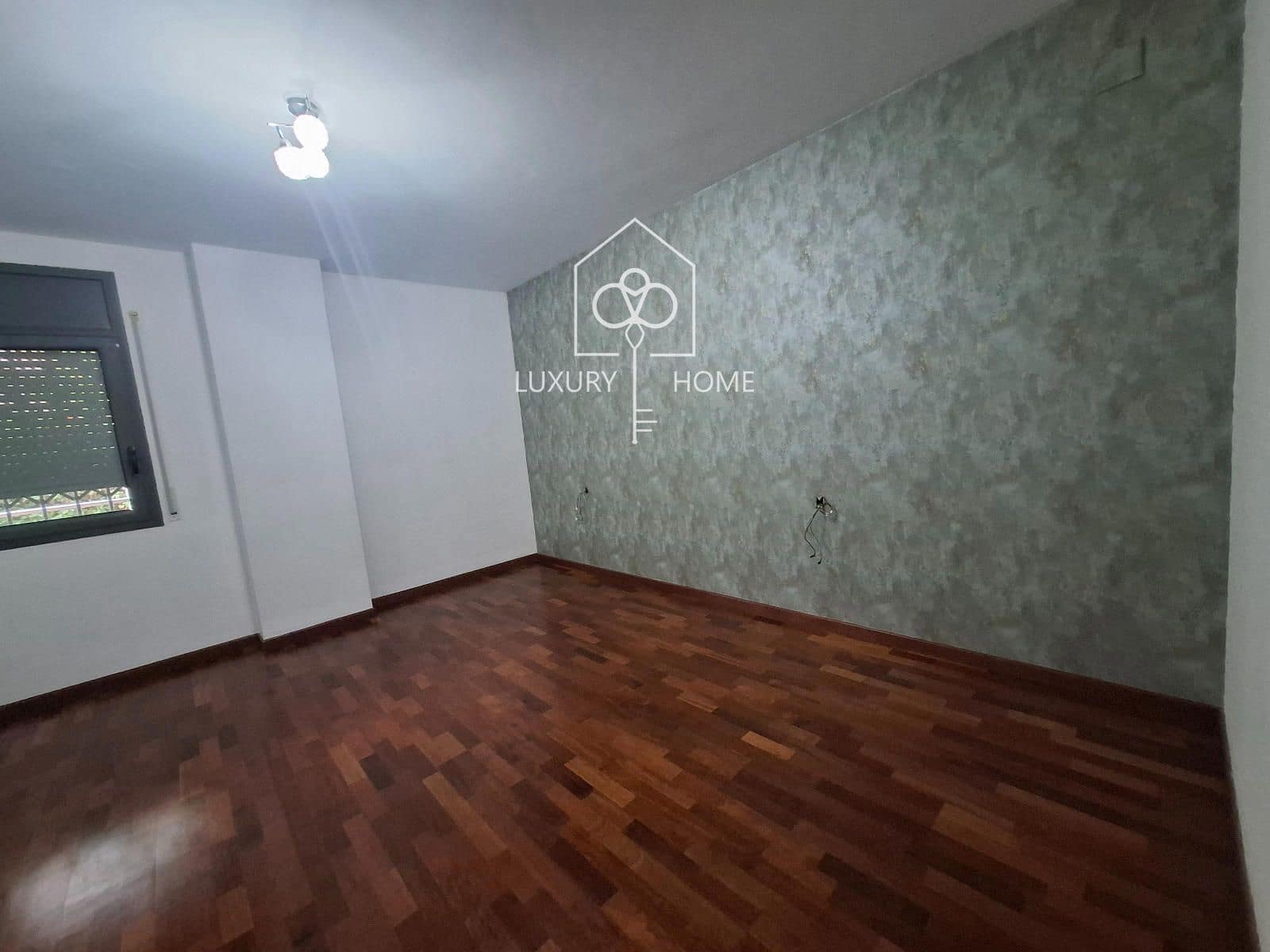 Appartement de 4 chambres à louer à Castelldefels avec piscine garage - 3 000 € (Ref: 10158364)