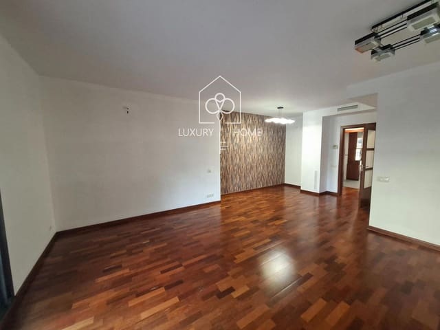 Appartement de 4 chambres à louer à Castelldefels avec piscine garage - 3 000 € (Ref: 10158364)