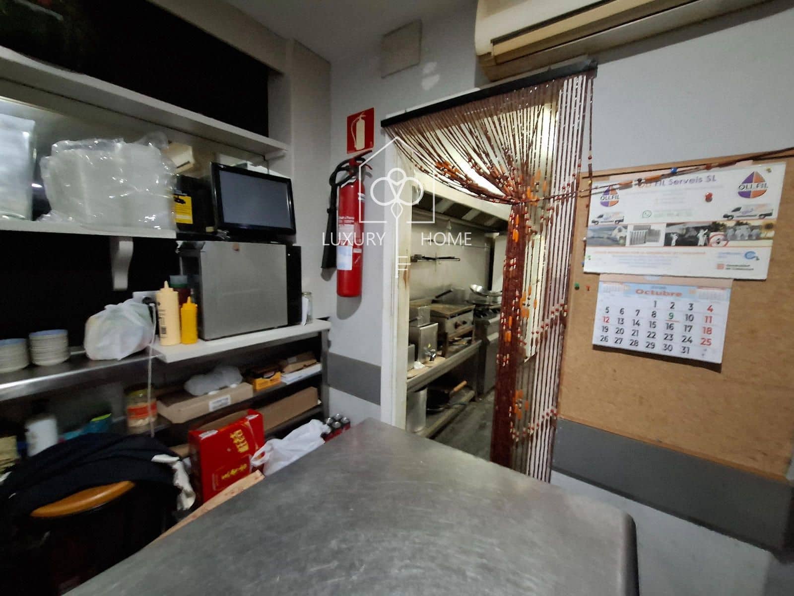 Commercial for sale in Gava - € 395,000 (Ref: 10165599)